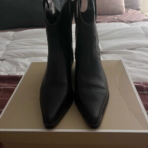 Michael Kors Brown Women's Cow Boy Style Boots Size 7